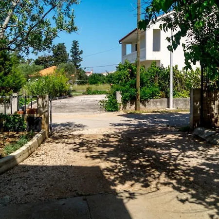Mediteran - Private Parking * Privlaka (Zadar)